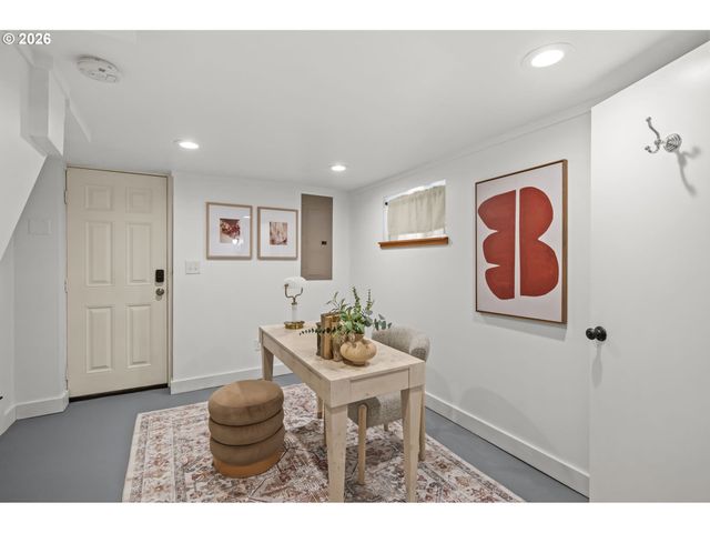 3324 Se GRANT St, Portland, OR 97214