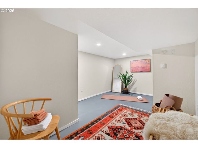 3324 Se GRANT St, Portland, OR 97214