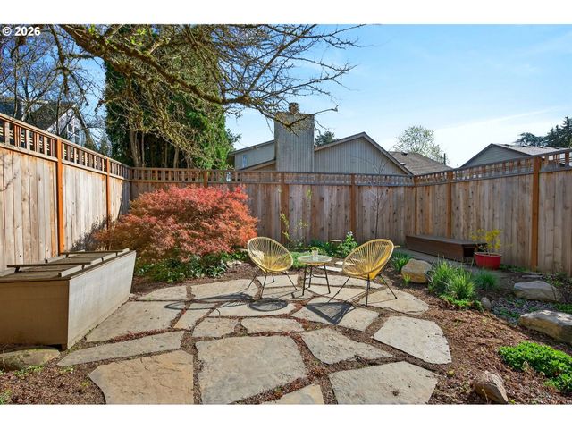 3324 Se GRANT St, Portland, OR 97214