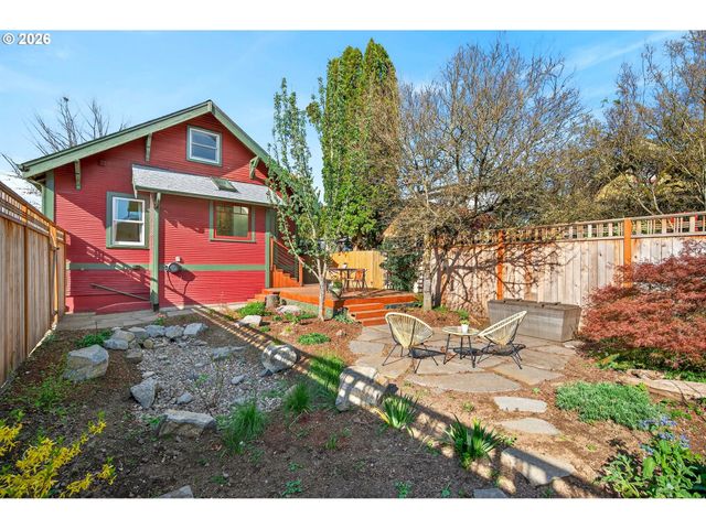 3324 Se GRANT St, Portland, OR 97214