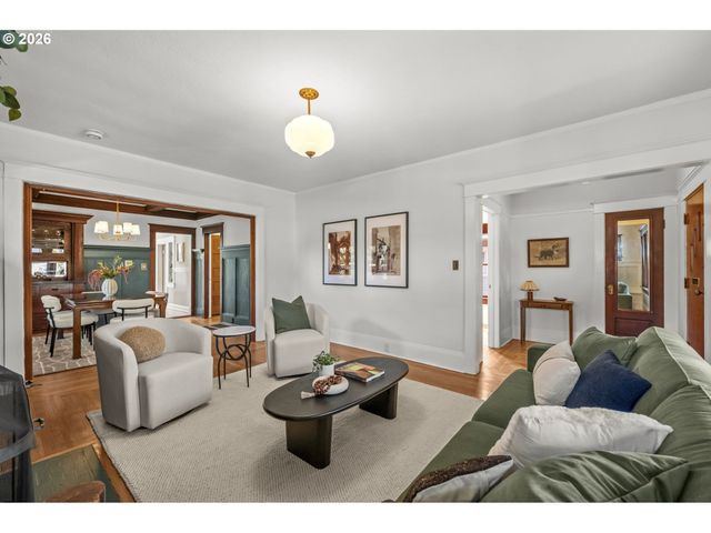 3324 Se GRANT St, Portland, OR 97214