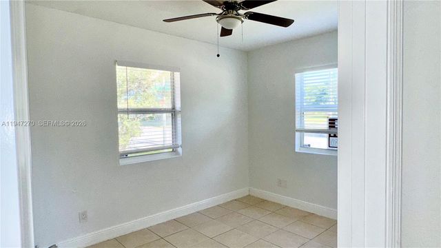 2099 NW 26th Ave 1-D, Fort Lauderdale, FL 33311