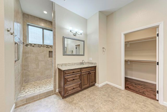 101 Lost Buck, Horseshoe Bay, TX 78657