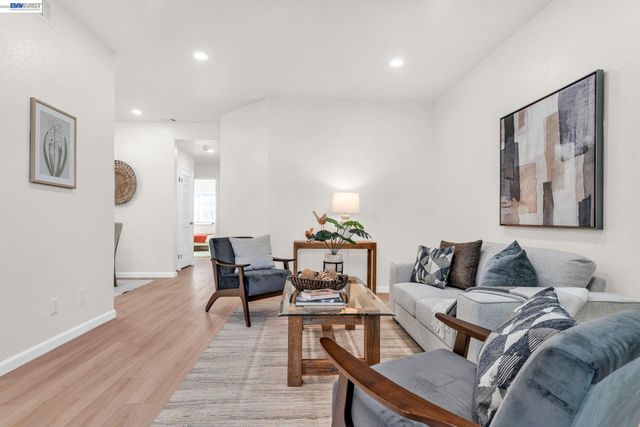 583 Majestic Way, San Leandro, CA 94578