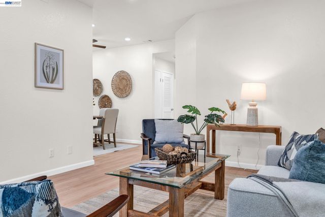 583 Majestic Way, San Leandro, CA 94578