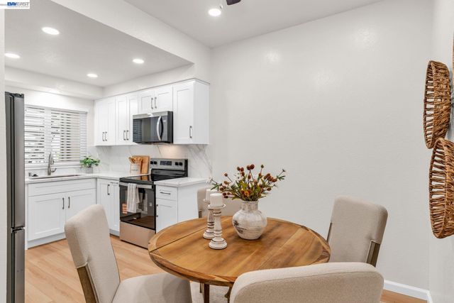 583 Majestic Way, San Leandro, CA 94578