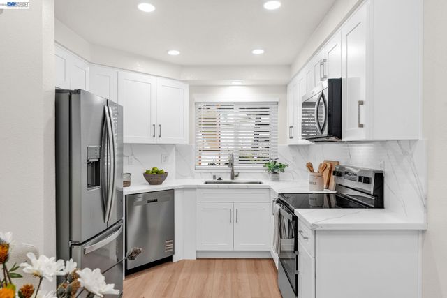 583 Majestic Way, San Leandro, CA 94578