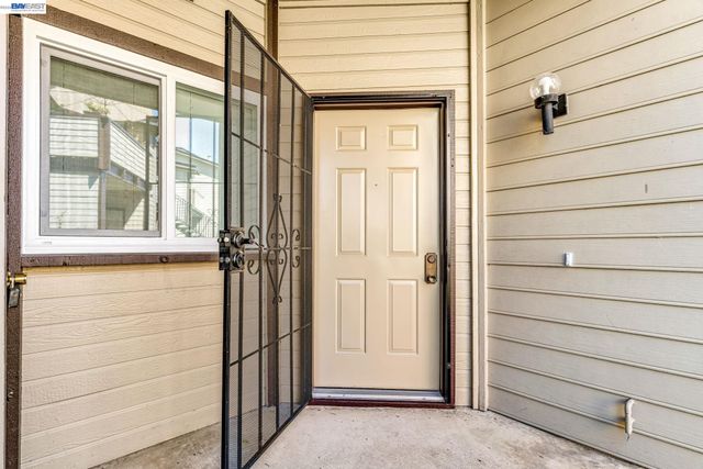 583 Majestic Way, San Leandro, CA 94578