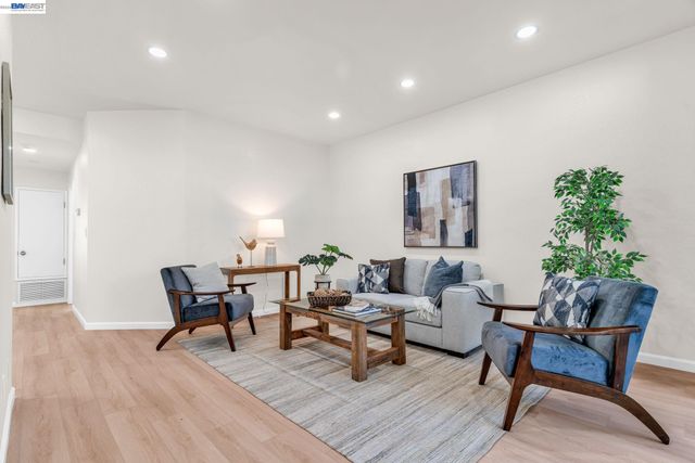 583 Majestic Way, San Leandro, CA 94578