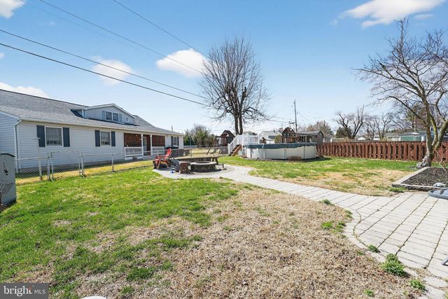 119 SANDY BEACH DR, Pasadena, MD 21122