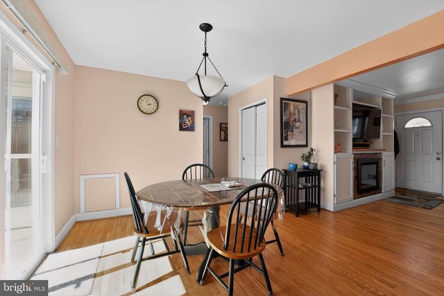 119 SANDY BEACH DR, Pasadena, MD 21122