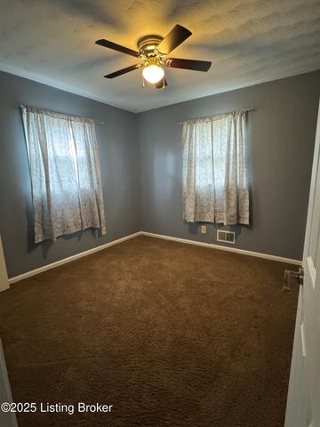 8214 Atlanta Pkwy, Louisville, KY 40214