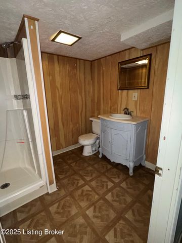 8214 Atlanta Pkwy, Louisville, KY 40214