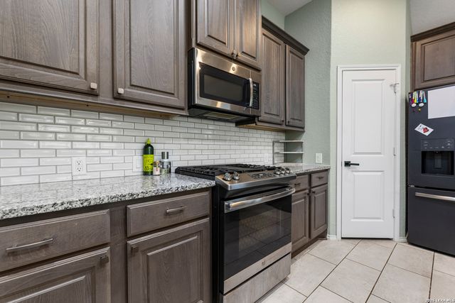 14747 Running Wolf, San Antonio, TX 78245