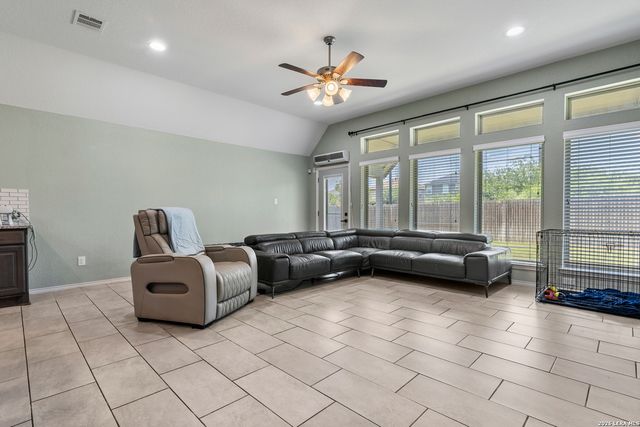 14747 Running Wolf, San Antonio, TX 78245