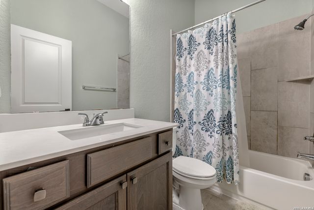 14747 Running Wolf, San Antonio, TX 78245