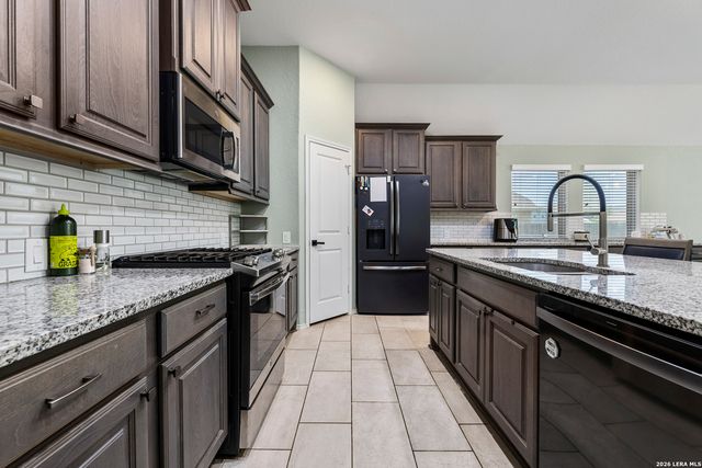 14747 Running Wolf, San Antonio, TX 78245