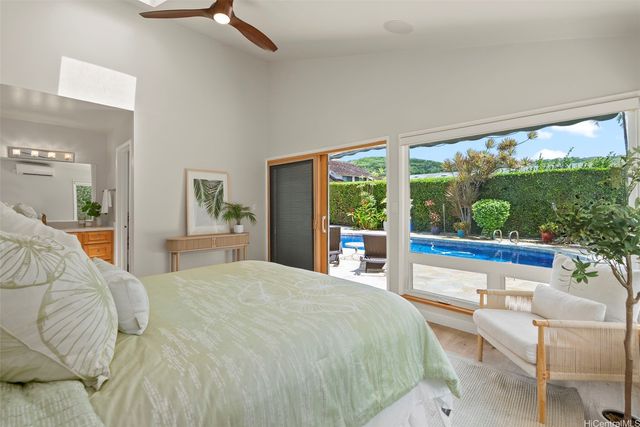 7172 Naakea Street, Honolulu, HI 96825