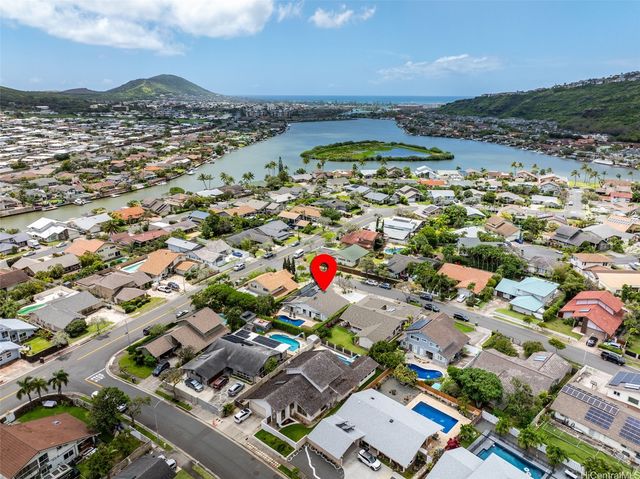 7172 Naakea Street, Honolulu, HI 96825