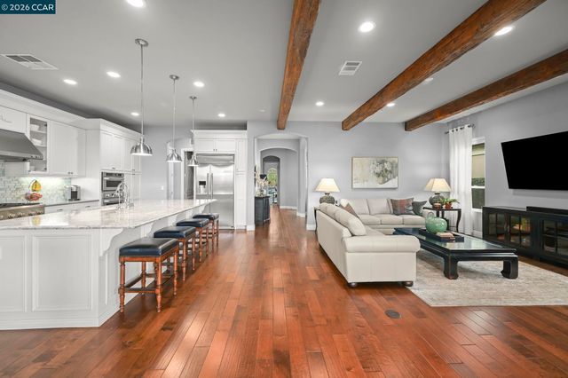 2030 Tempranillo Ln, Brentwood, CA 94513