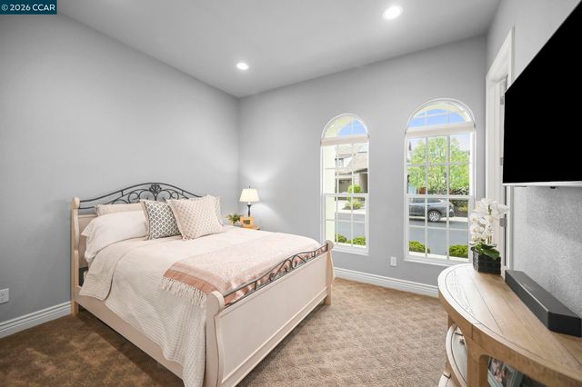 2030 Tempranillo Ln, Brentwood, CA 94513