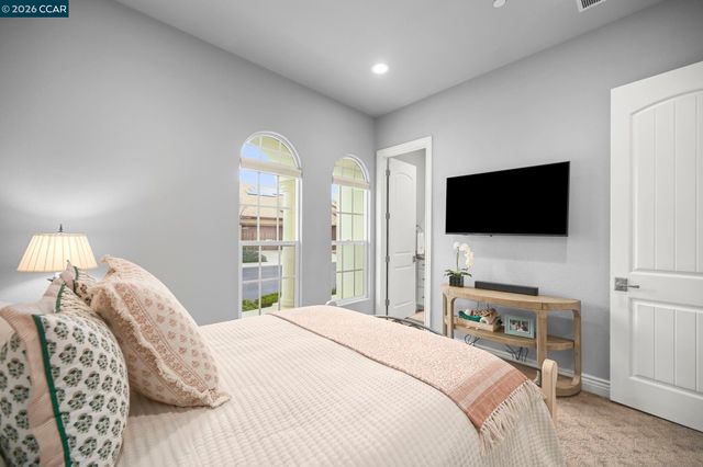 2030 Tempranillo Ln, Brentwood, CA 94513