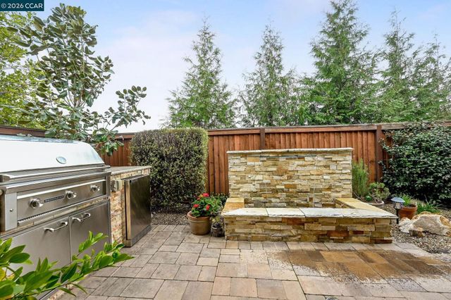 2030 Tempranillo Ln, Brentwood, CA 94513