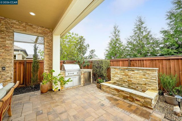 2030 Tempranillo Ln, Brentwood, CA 94513