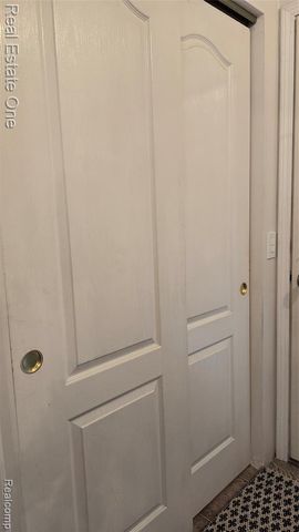 2517 Massena Street, Commerce Twp, MI 48382