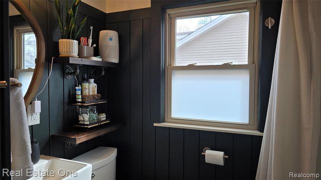 2517 Massena Street, Commerce Twp, MI 48382