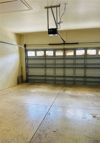 19933 Lake Vista CIR, Lehigh Acres, FL 33974