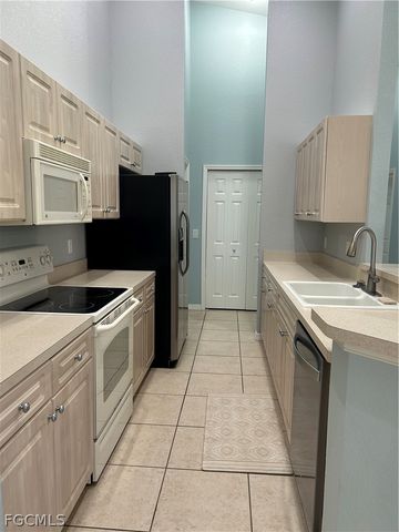 19933 Lake Vista CIR, Lehigh Acres, FL 33974