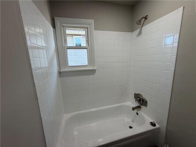 211 10th Avenue, Bethlehem City, PA 18018