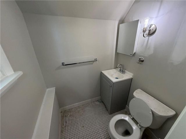 211 10th Avenue, Bethlehem City, PA 18018