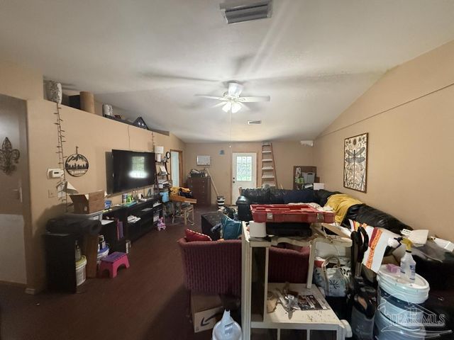 4831 Jennifer Ln, Pace, FL 32571