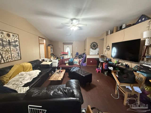 4831 Jennifer Ln, Pace, FL 32571