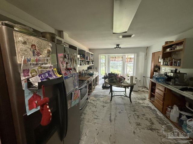 4831 Jennifer Ln, Pace, FL 32571