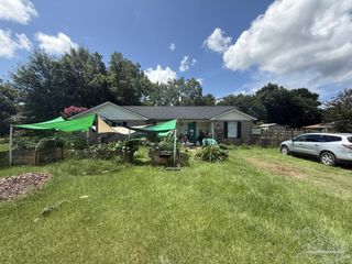 4831 Jennifer Ln, Pace, FL 32571