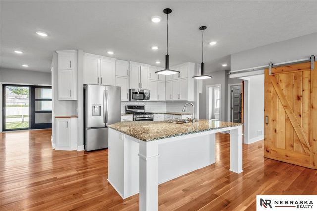 305 OTOE Drive, Yutan, NE 68073