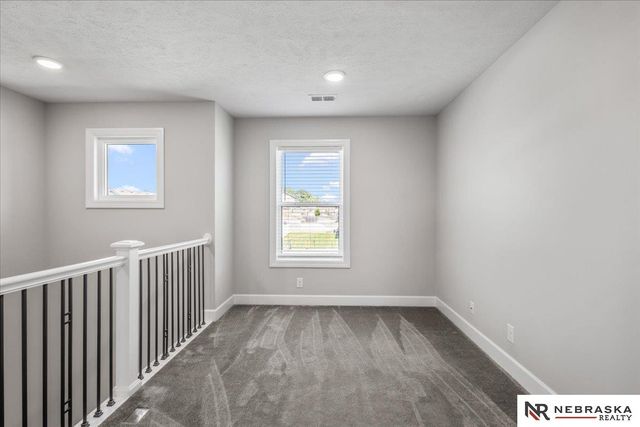 305 OTOE Drive, Yutan, NE 68073