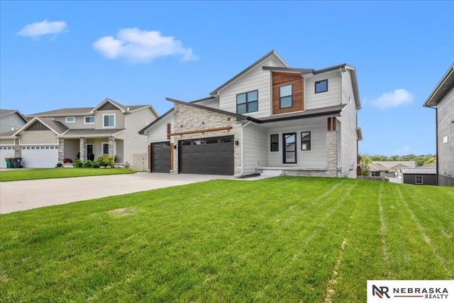 305 OTOE Drive, Yutan, NE 68073