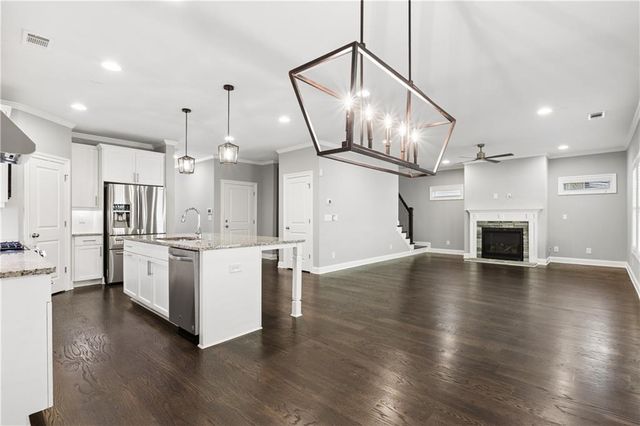 1056 Johnson Grove, Atlanta, GA 30318