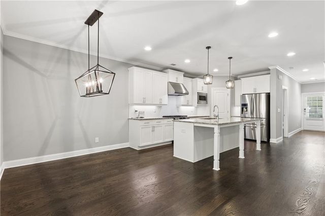 1056 Johnson Grove, Atlanta, GA 30318