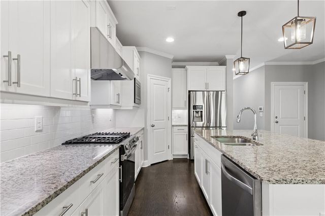 1056 Johnson Grove, Atlanta, GA 30318