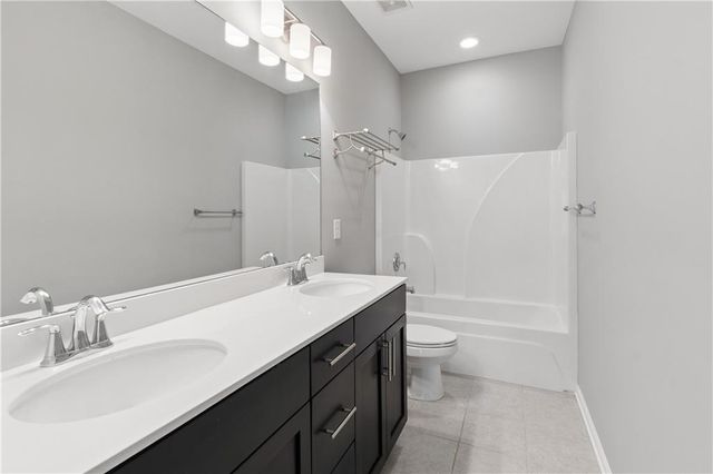 1056 Johnson Grove, Atlanta, GA 30318