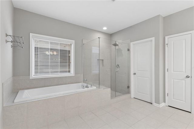 1056 Johnson Grove, Atlanta, GA 30318