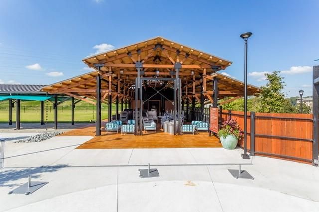1056 Johnson Grove, Atlanta, GA 30318