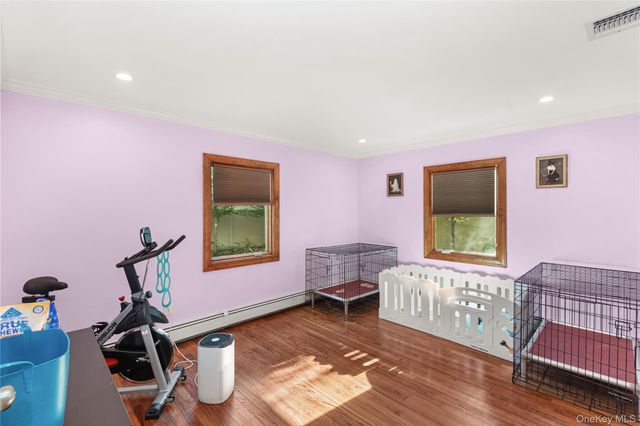 123 Hiawatha Drive, Brightwaters, NY 11718