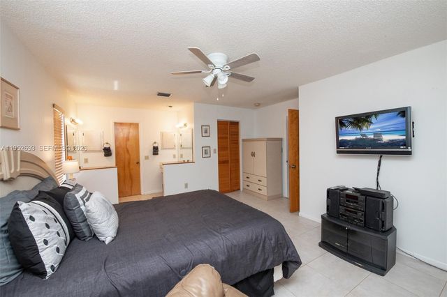 11909 SW 48th Ct, Cooper City, FL 33330