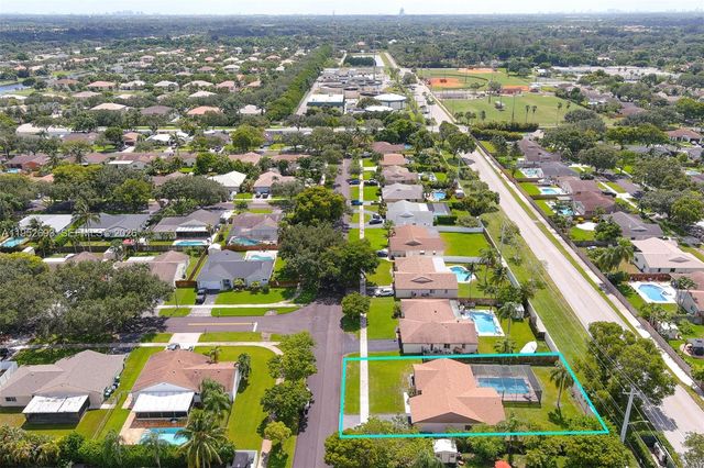 11909 SW 48th Ct, Cooper City, FL 33330